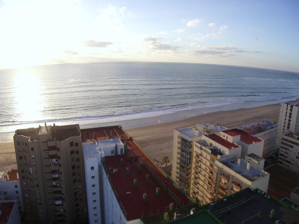 Apartamento Brisas Playa 3 Baños Cádiz Exterior foto